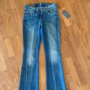 Unworn, 7 For All Mankind “A” Pocket, Size 25